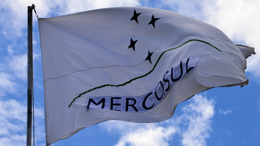 Selecionar Autorização de Residência Através do Acordo Mercosul Autorização de Residência Através do Acordo Mercosul